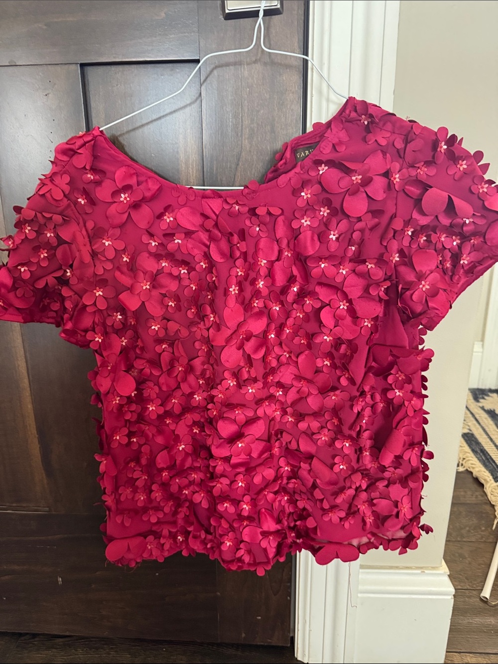 NWT VARUN BAHL 3d floral short sleeve top sz 0